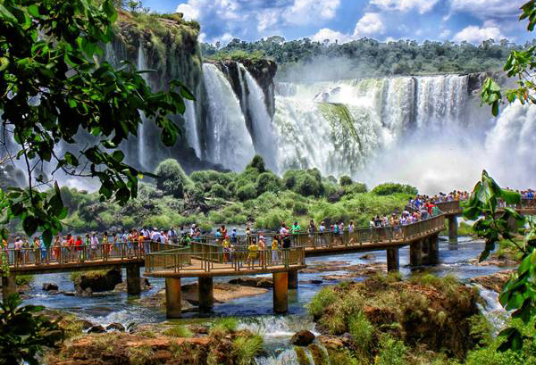 cataratas del iguazu turismo en Argentina