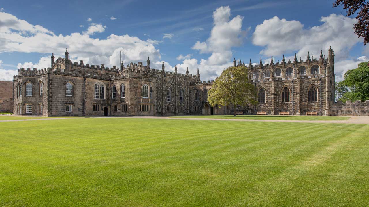 6 Embárcate en una aventura única hacia los paisajes impresionantes de Nueva Zelanda y Australia.